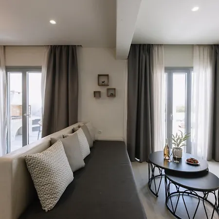 Villa Naxos Finest With Private Pool And Hot Tub At Mikri Vigla, Naxos
