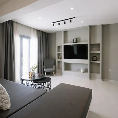 Naxos Finest With Private Pool And Hot Tub At Mikri Vigla, Naxos Villa *