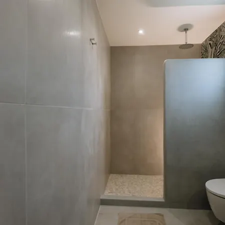 Villa Naxos Finest With Private Pool And Hot Tub At Mikri Vigla, Naxos *