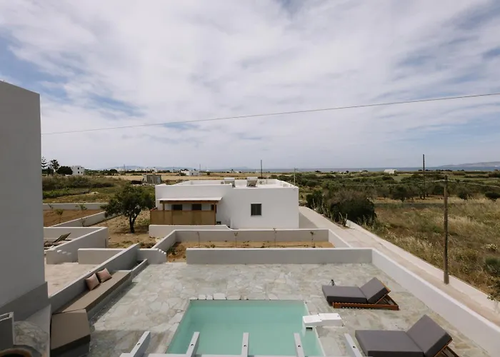 Villa Finest With Private Pool & Hot Tub At